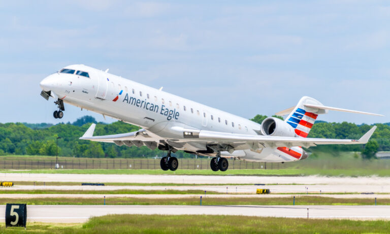 American Airlines - Bombardier CRJ-700